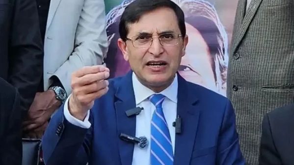 بیرسٹر گوہر نے وزیراعظم کی مذاکرات پیشکش کو خوش آئند قرار دیدیا