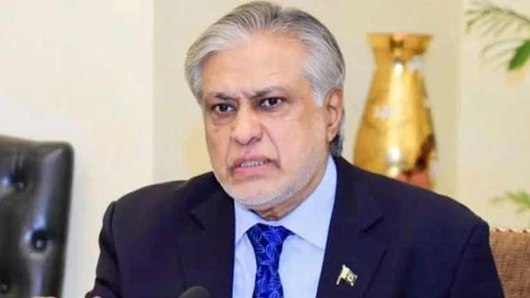 سندھ طاس معاہدے کی خلاف ورزی کرکے بھارت پانی کی سیاست کر رہا: اسحاق ڈار
