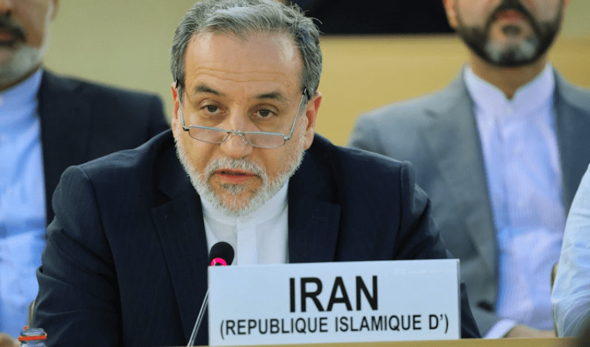 ایران اور سعودی عرب مل کر خطے میں امن لا سکتے ہیں، ایرانی وزیر خارجہ