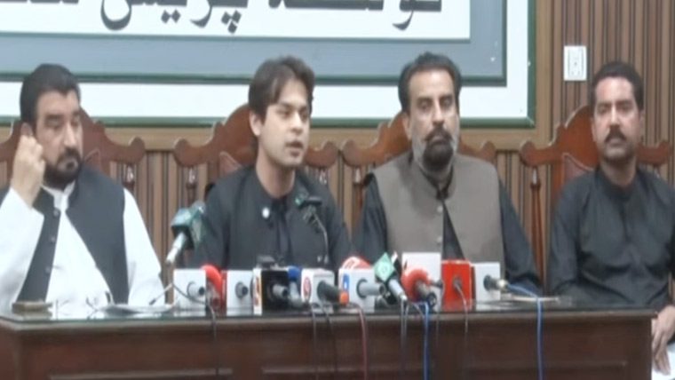 ڈیجیٹل جنگ جاری، نوجوانوں کو گمراہ کرنے کی کوشش کی جا رہی: جمال رئیسانی