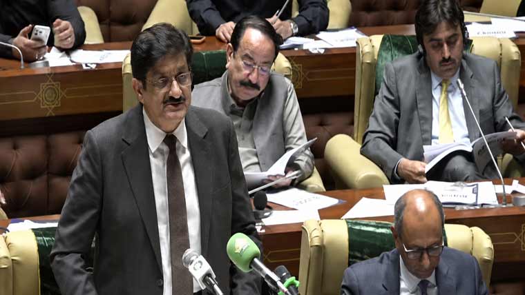 سندھ اسمبلی کا 3.562 کھرب روپے کا بجٹ پیش، تنخواہوں میں 7 فیصد اضافہ