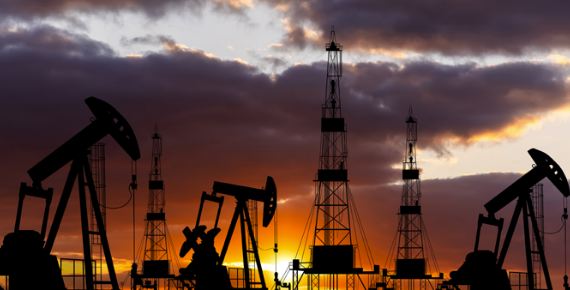 عالمی مارکیٹ میں تیل کا بحران: امریکہ ایران کشیدگی نے خام تیل کی قیمتوں کو آگ لگا دی