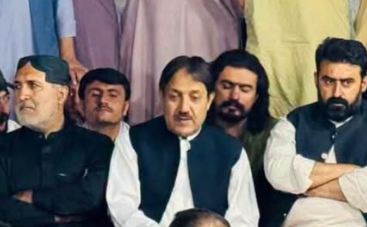 حکومتی وفد خالی ہاتھ لوٹ گیا! دھرنا کمیٹی نے مذاکرات کے تیسرے دور میں کون سی شرط رکھ دی؟