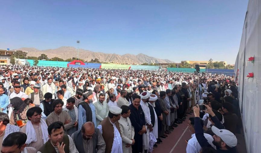 شہداء زیارت پولیس اہلکاروں کی نماز جنازہ ایوب اسٹیڈیم میں ادا، میتیں آبائی علاقوں کو روانہ