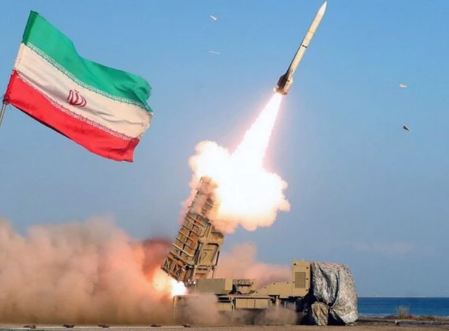 امریکا کا ایران پر بڑا حملہ: مشرقِ وسطیٰ میں جنگ کے سائے گہرے، عالمی مارکیٹ میں پٹرول اور ڈالر یکدم مہنگے