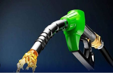 پیٹرولیم مارکیٹ سے دھماکے دار خوشخبری، اب عوام کو ملے گا بڑا ریلیف