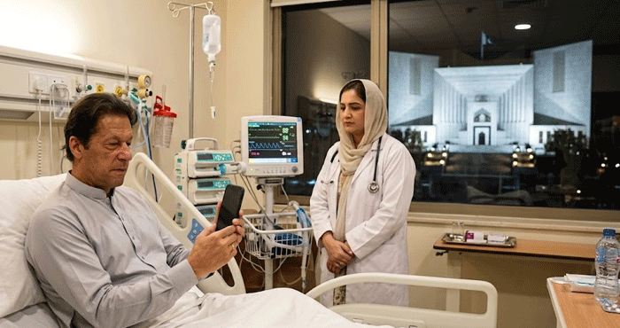 6 ڈاکٹروں کی ٹیم اور بہن کی موجودگی میں رات گئے عمران خان کے ساتھ کیا ہوا؟ اصل حقیقت سامنے آ گئی