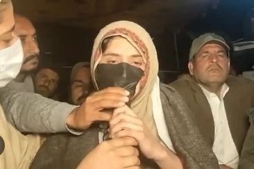 قرآن اٹھا کر انصاف مانگنے والی بچی کے والد کو بھی قتل کر دیا گیا، ایوان میں دہائی