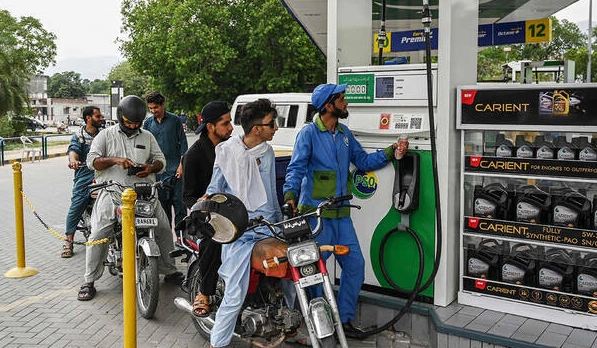 پیٹرول اور ڈیزل کی قیمتوں میں بڑا اضافہ